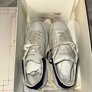 Authentic  Alexander McQueen White/blue Leather Shoes, Size 39EU, Us9 Womens